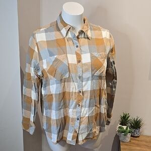 Natural Reflections - Brushed Cotton Plaid Button-Up Shirt in Camel, White, Gray